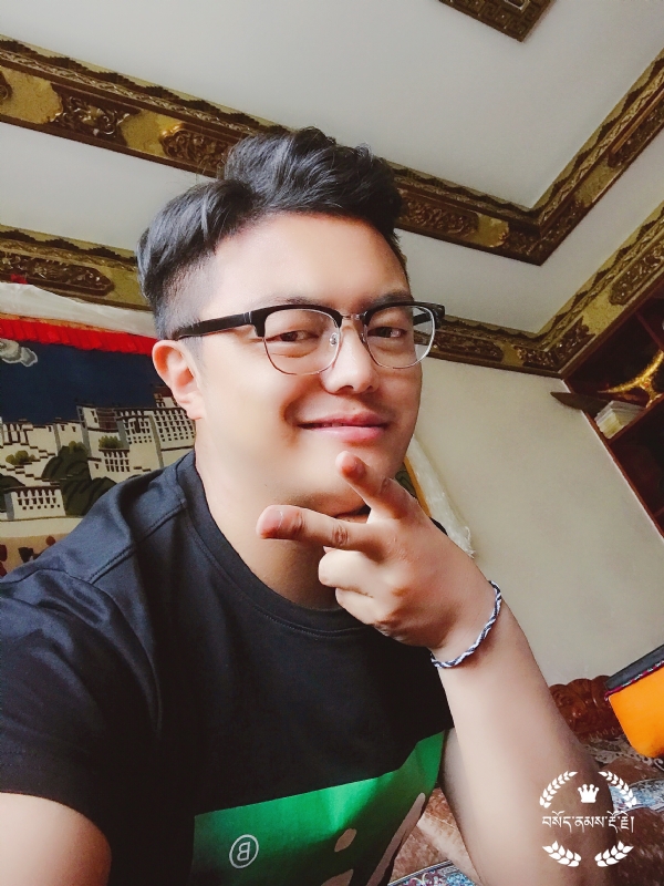 橙男的第四张照片--贵港相亲服务中心