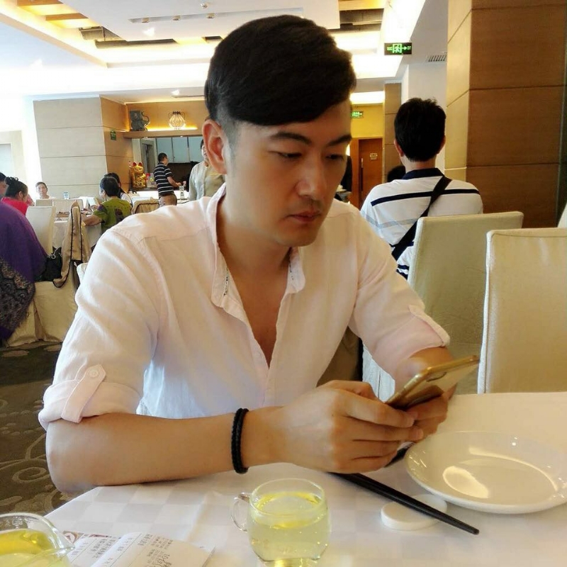 猩猩的第一张照片--贵港相亲服务中心