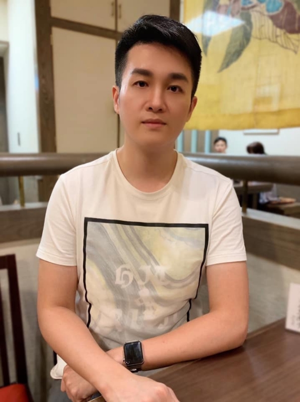 岁月流逝的第二张照片--贵港相亲服务中心