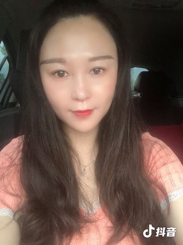 云云的第一张照片--贵港相亲服务中心