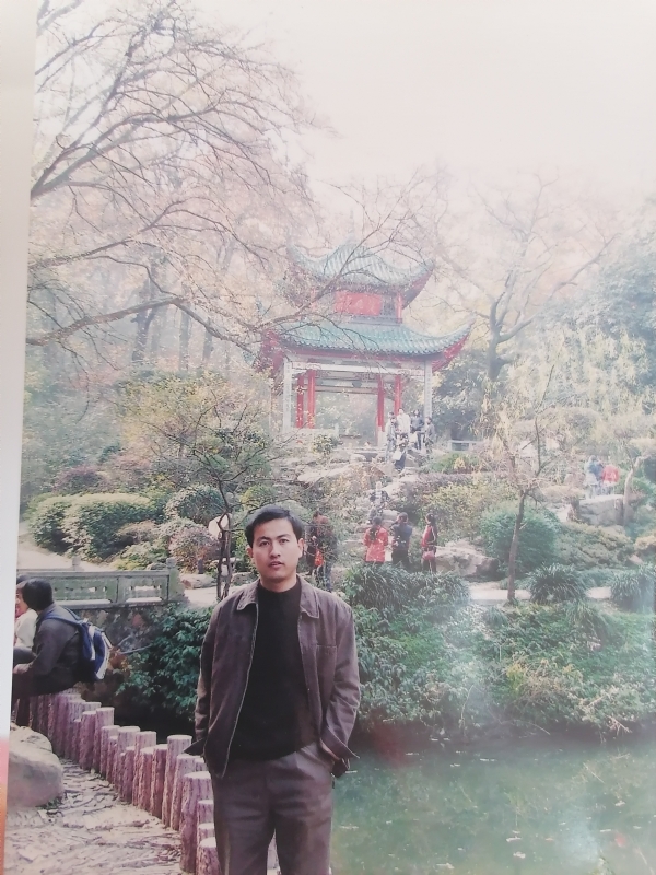 沧海一粟的第一张照片--贵港相亲服务中心