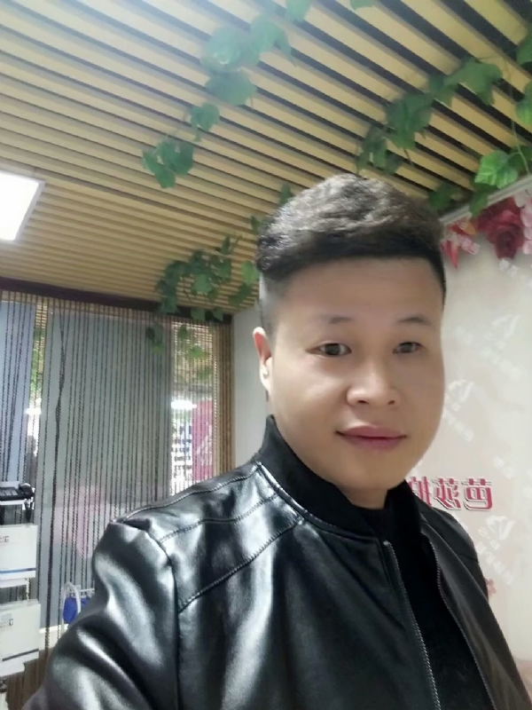 萧郎的第一张照片--贵港相亲服务中心