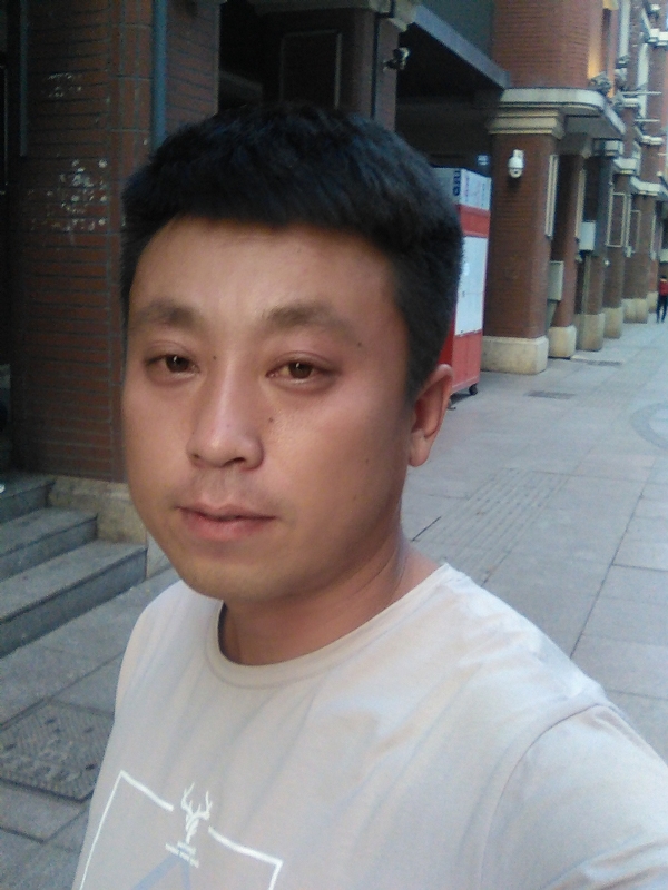 冰冷的心的第一张照片--贵港相亲服务中心