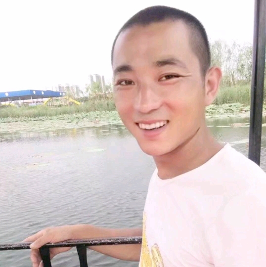 为你等候的第二张照片--贵港相亲服务中心