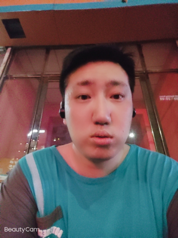 夜月星辰的第一张照片--贵港相亲服务中心