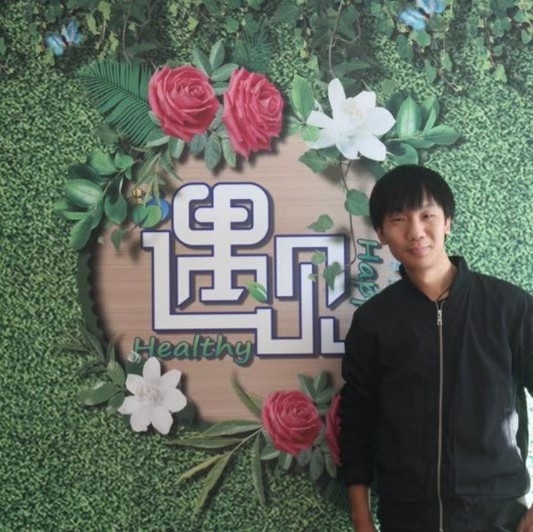 影视人~混爷张的第一张照片--贵港相亲服务中心