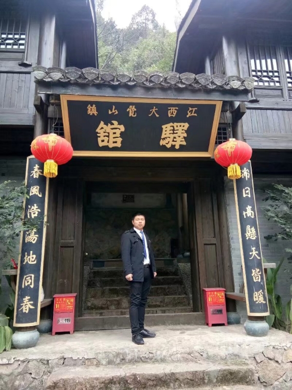 奋斗少年的第一张照片--贵港相亲服务中心