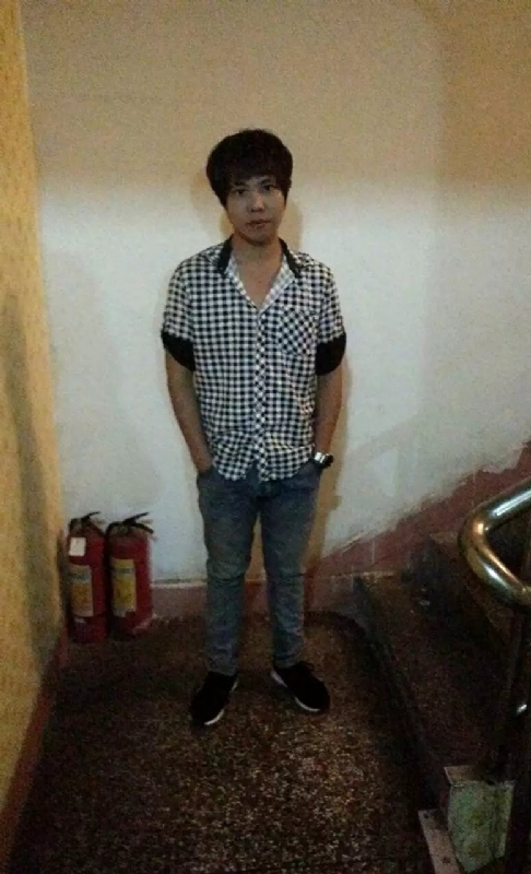 单身征婚的第一张照片--贵港相亲服务中心