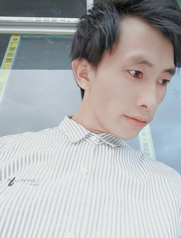 寻找下一个路口的第一张照片--贵港相亲服务中心