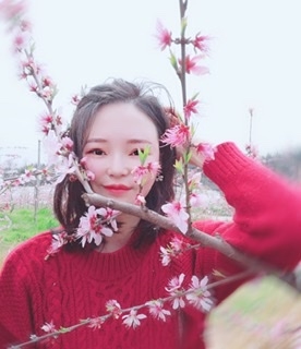 小桌子的第一张照片--贵港相亲服务中心