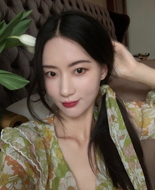 倾城的第一张照片--贵港相亲服务中心