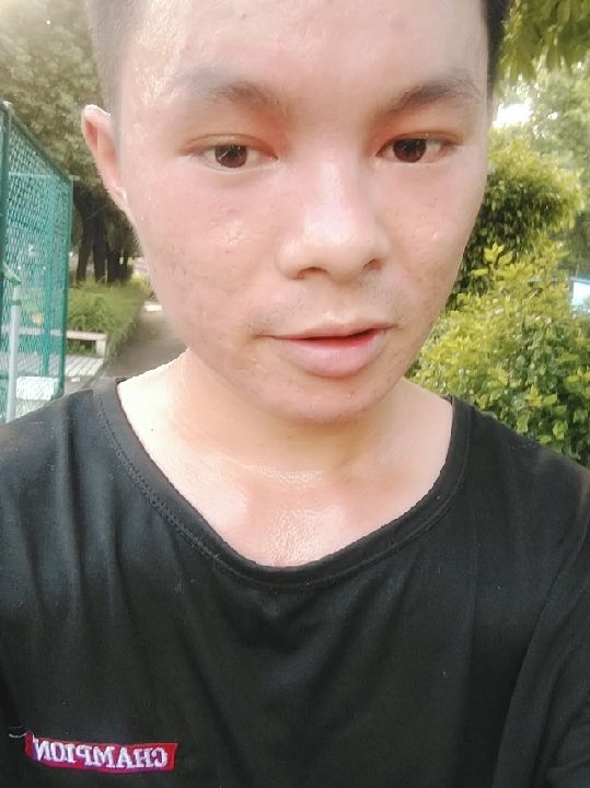 楠呐的第二张照片--贵港相亲服务中心