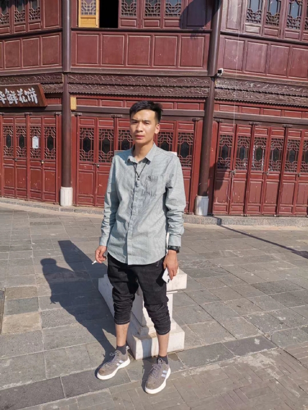 刘方的第一张照片--贵港相亲服务中心