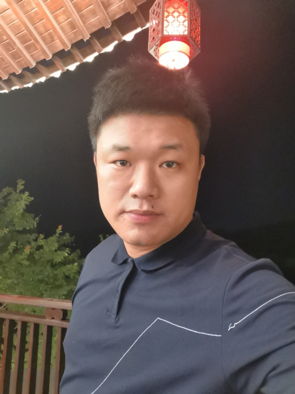 耿直boy的第一张照片--贵港相亲服务中心