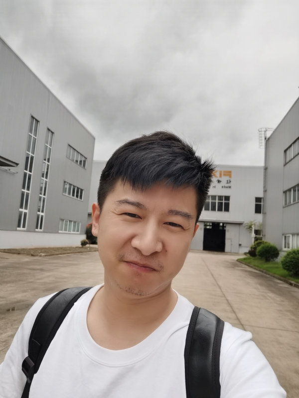 二叔的第二张照片--贵港相亲服务中心