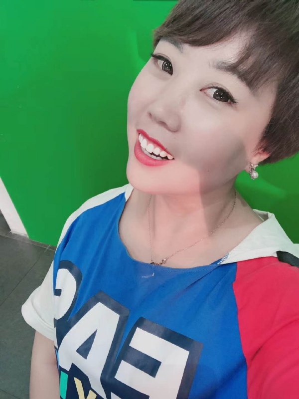 青青子衿的第一张照片--贵港相亲服务中心