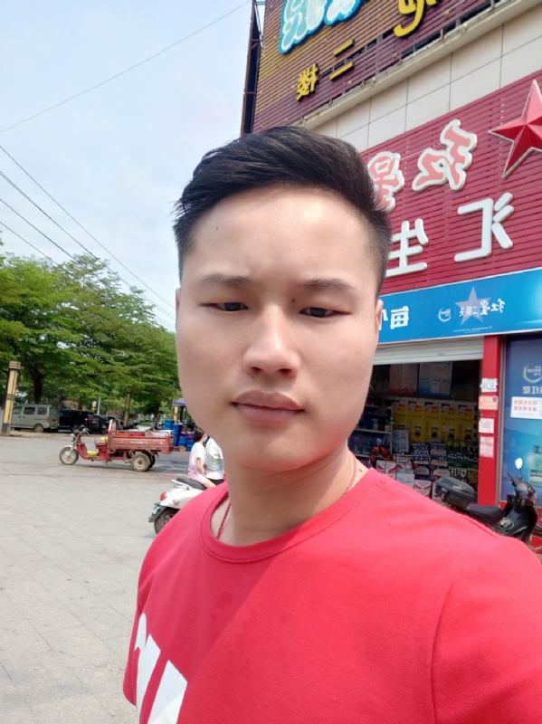 刘振军的第一张照片--贵港相亲服务中心