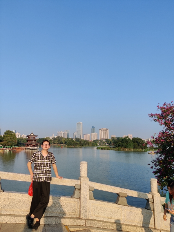 萍水相逢晏的第一张照片--贵港相亲服务中心