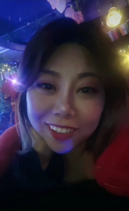 收快递的费仙女的第一张照片--贵港相亲服务中心