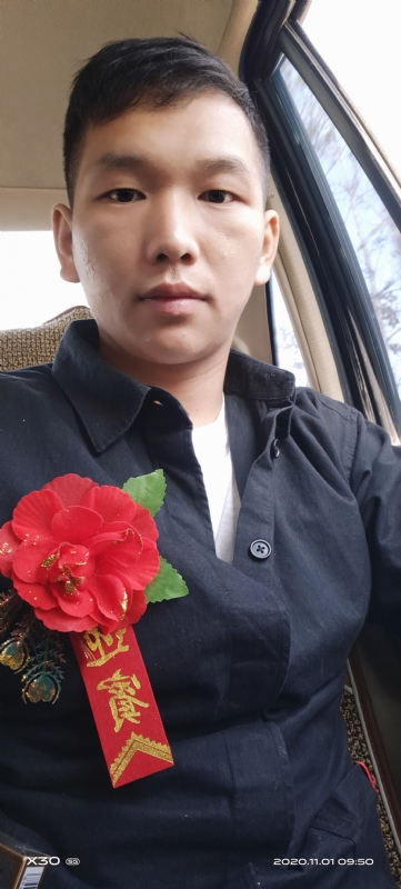 可爱的小猪的第一张照片--贵港相亲服务中心