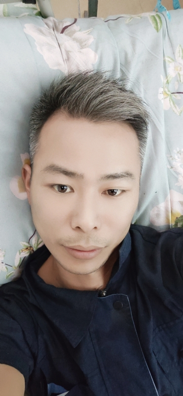 火山口的第一张照片--贵港相亲服务中心