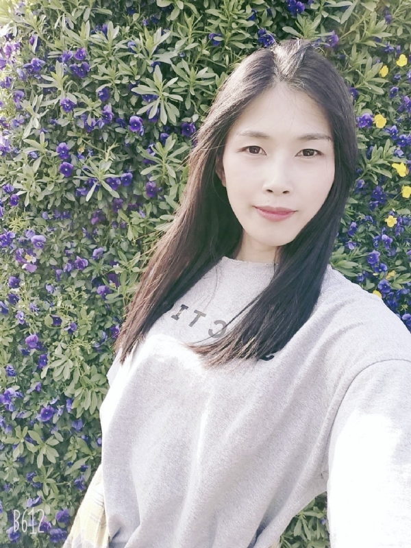 妍妍的第一张照片--贵港相亲服务中心