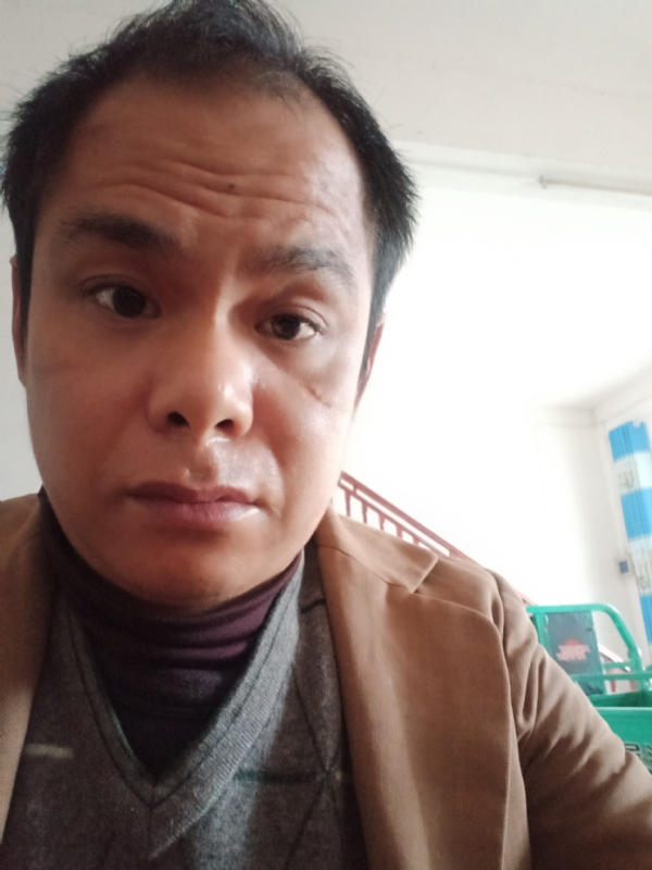 唐水果店发发发的第一张照片--贵港相亲服务中心