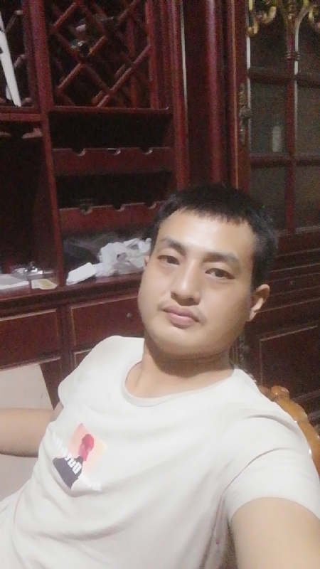 明天遇见你的第一张照片--贵港相亲服务中心