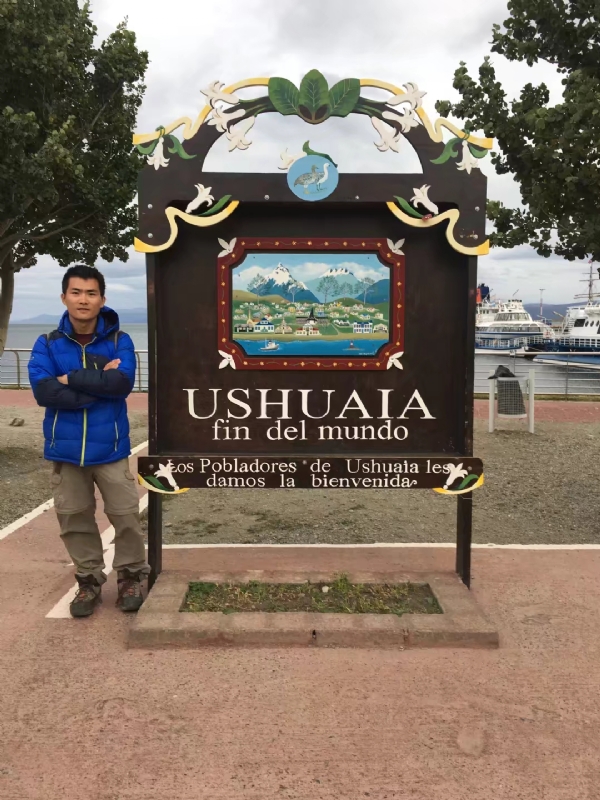 龍少的第一张照片--贵港相亲服务中心