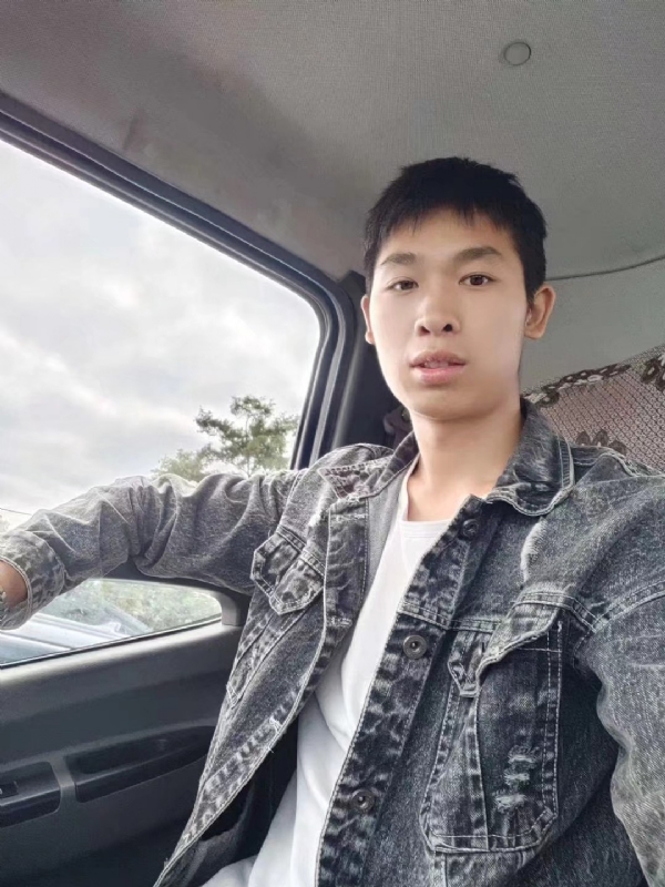 康康的第一张照片--贵港相亲服务中心