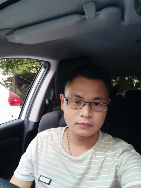 水明的第一张照片--贵港相亲服务中心