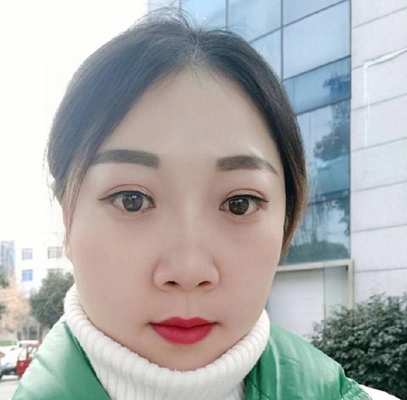 袁芳的第一张照片--贵港相亲服务中心