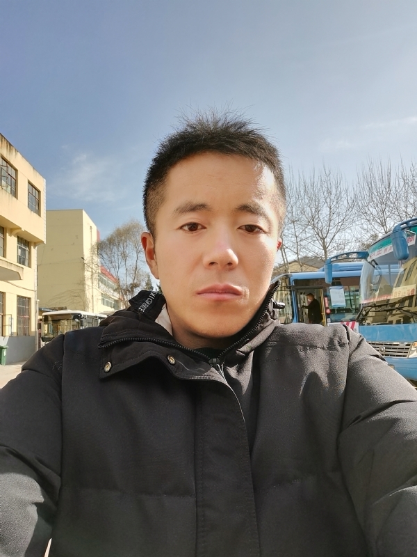 孤独的云的第三张照片--贵港相亲服务中心