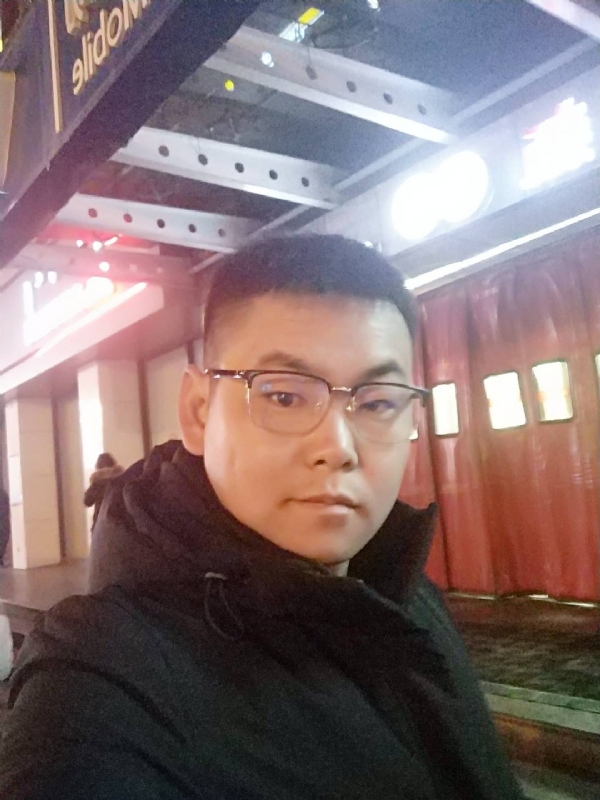 杜跃龙的第二张照片--贵港相亲服务中心