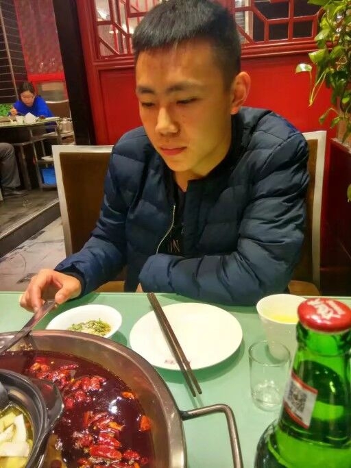 圈圈的第二张照片--贵港相亲服务中心