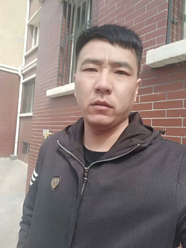 谁伴我闯荡的第一张照片--贵港相亲服务中心