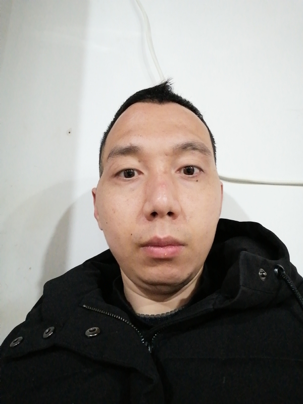 我要捡钱的第一张照片--贵港相亲服务中心