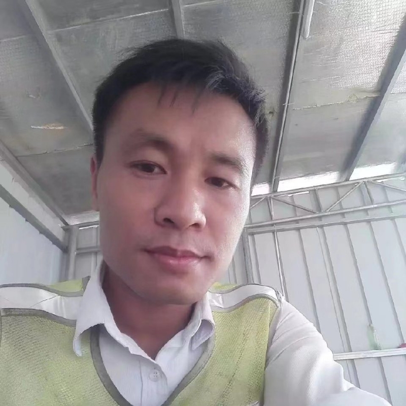 小马哥的第一张照片--贵港相亲服务中心