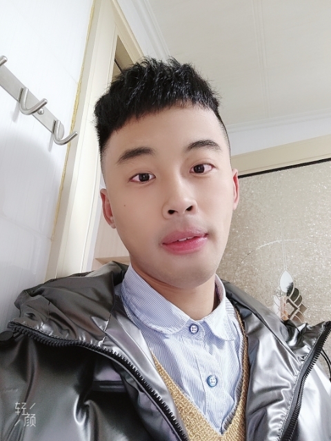 幼稚鬼的第一张照片--贵港相亲服务中心