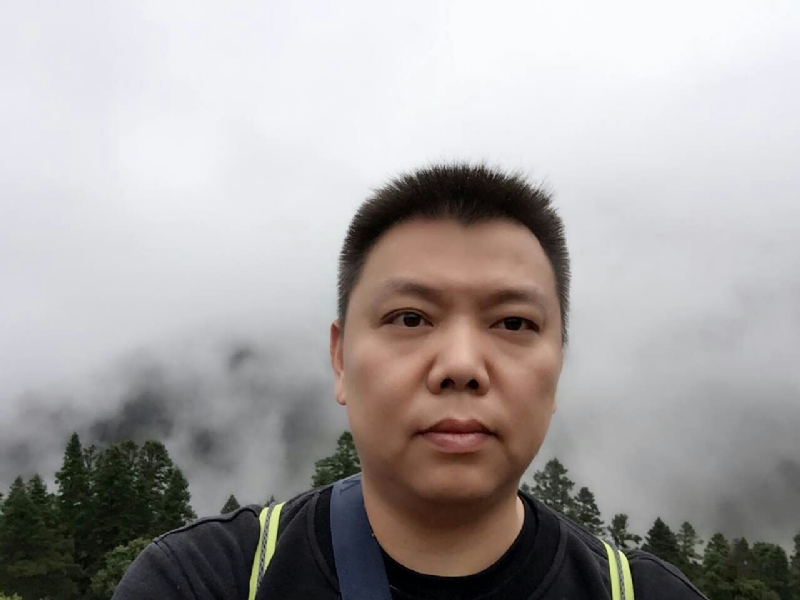 俊哥的第一张照片--贵港相亲服务中心