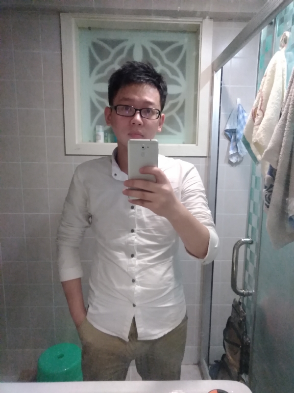 花谢魂伤的第一张照片--贵港相亲服务中心