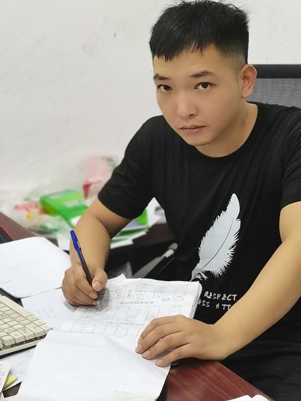 寻找另一伴的第一张照片--贵港相亲服务中心