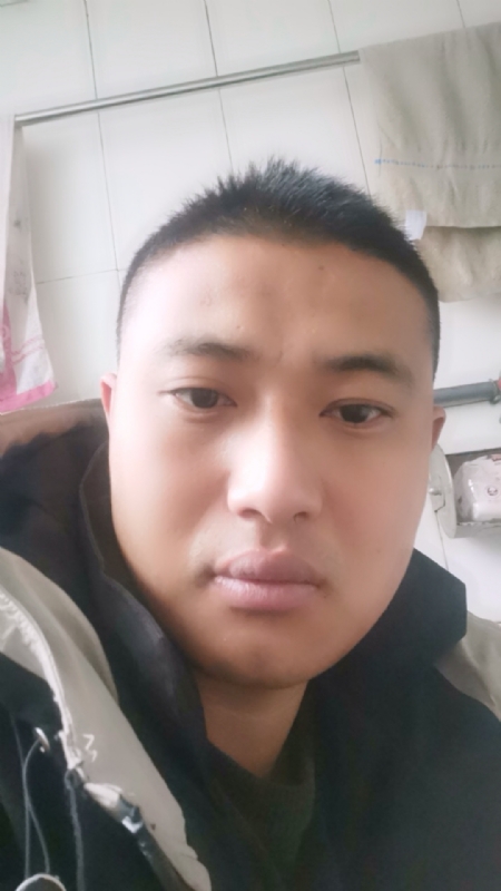 烟花再美不过瞬间的第一张照片--贵港相亲服务中心