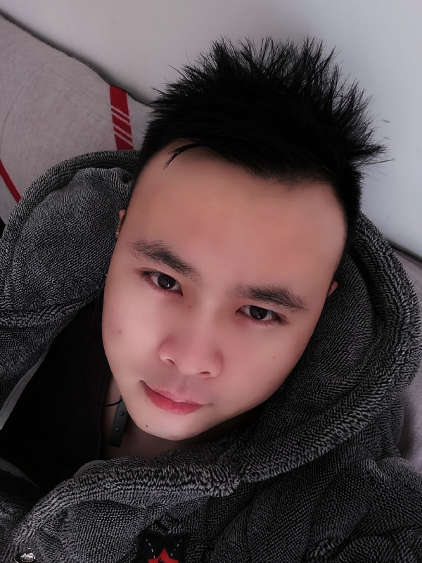 明明的第一张照片--贵港相亲服务中心