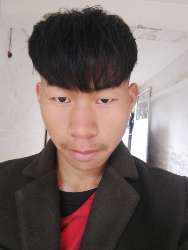 少年不在少的第二张照片--贵港相亲服务中心