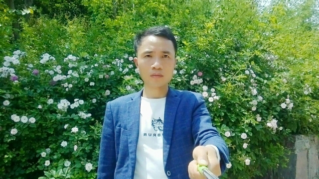 一生何求的第一张照片--贵港相亲服务中心