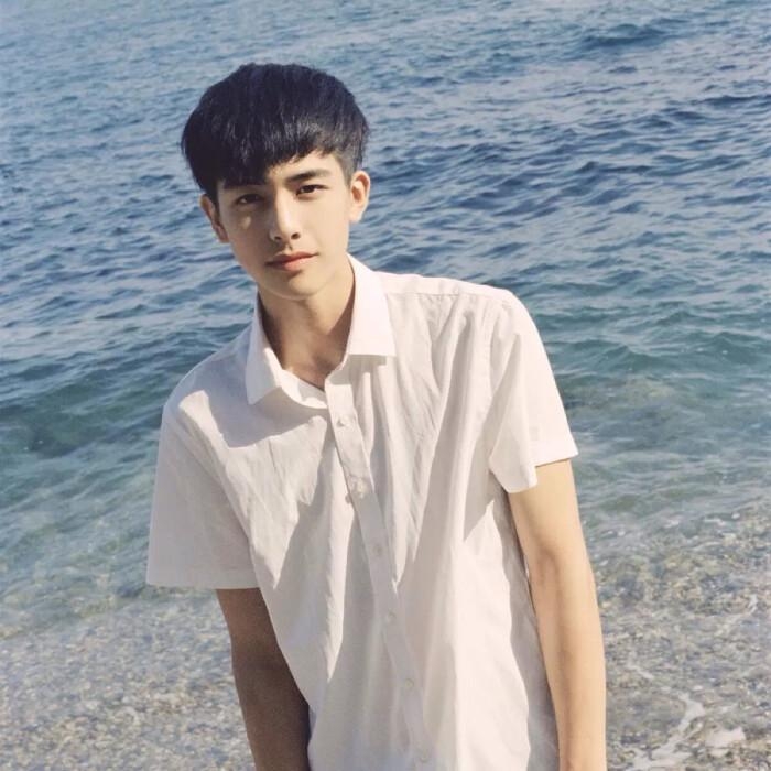 啊巴啊巴的第一张照片--贵港相亲服务中心