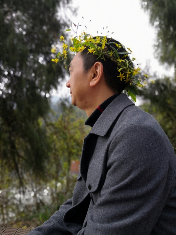 小白杨的第一张照片--贵港相亲服务中心