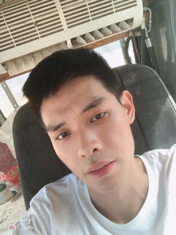 小董的第一张照片--贵港相亲服务中心