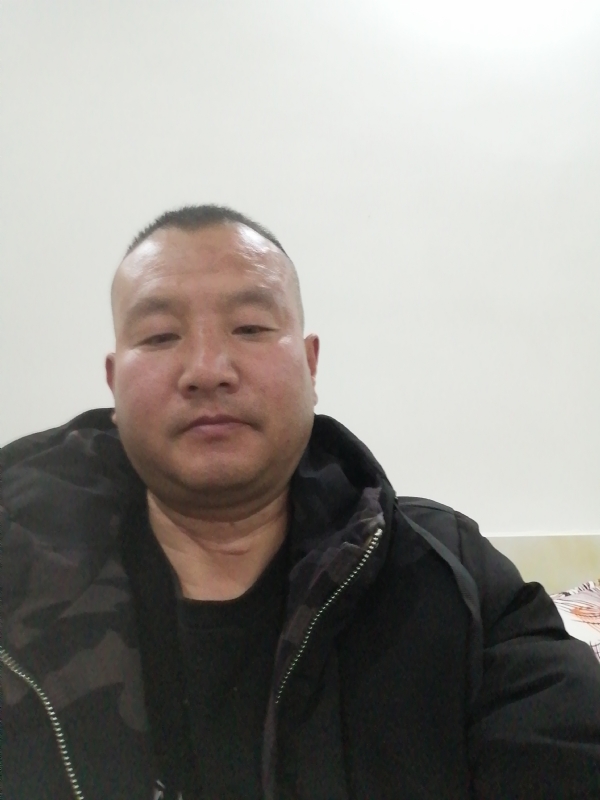 肖小江的第一张照片--贵港相亲服务中心